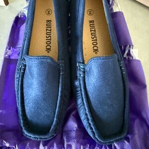 Little Boys Navy Suede Loafers Size 2.5